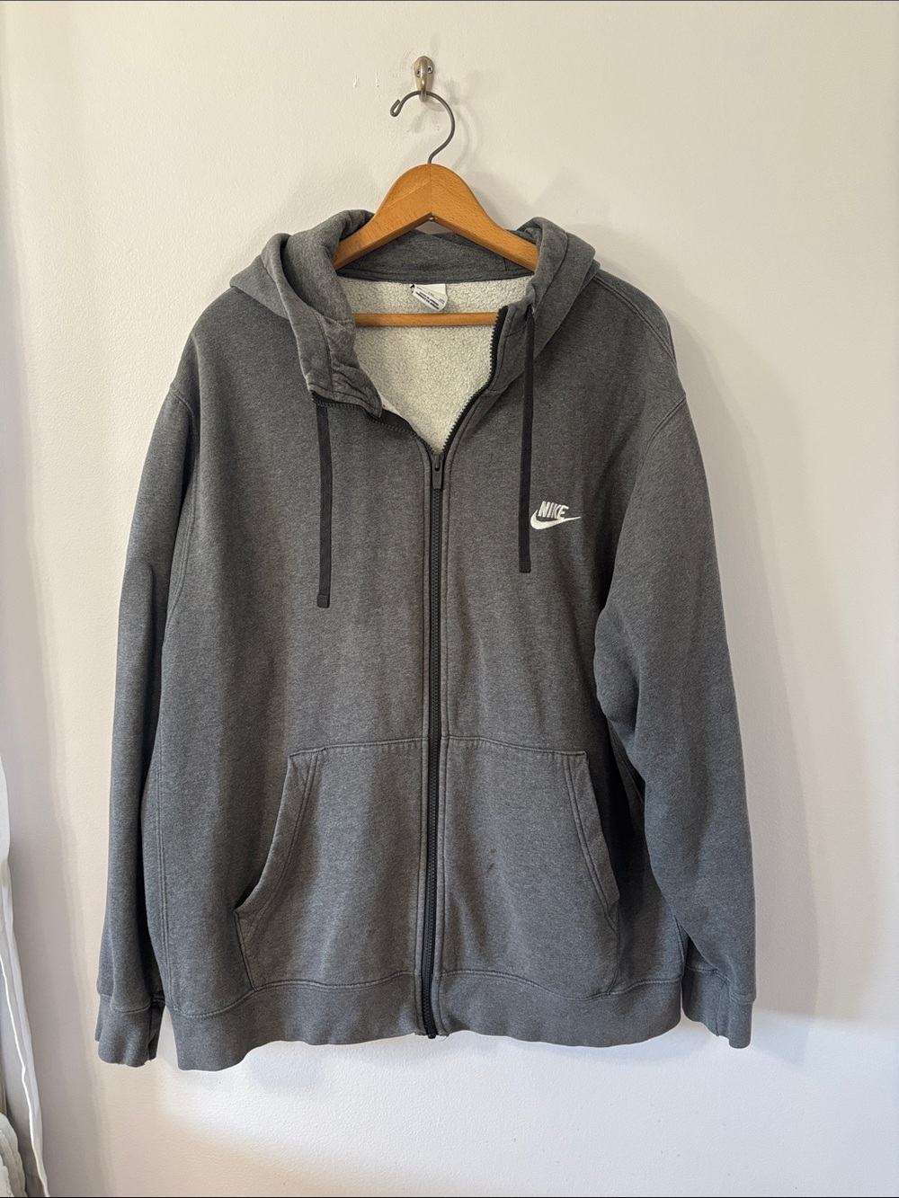 Nike Men’s Dark Gray Full-Zip Hooded Sweatshirt